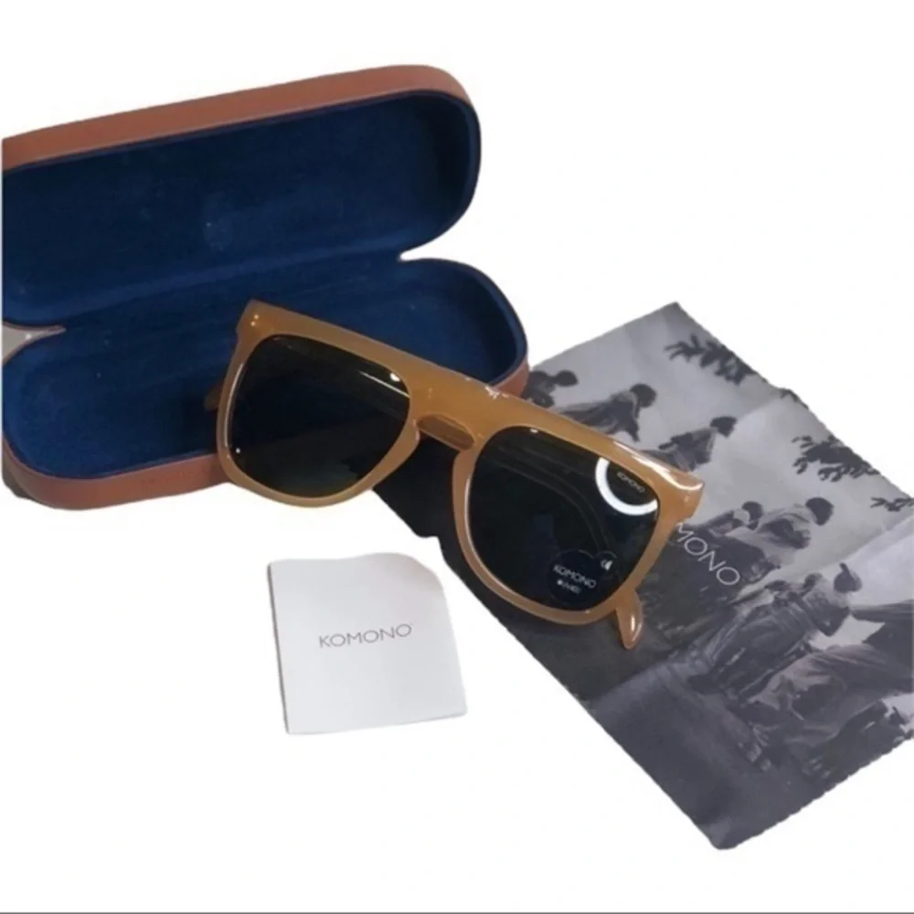 KOMONO Bennet Amber Sunglasses Flat Brow Wayfarer Chunky Frame UV400 NEW